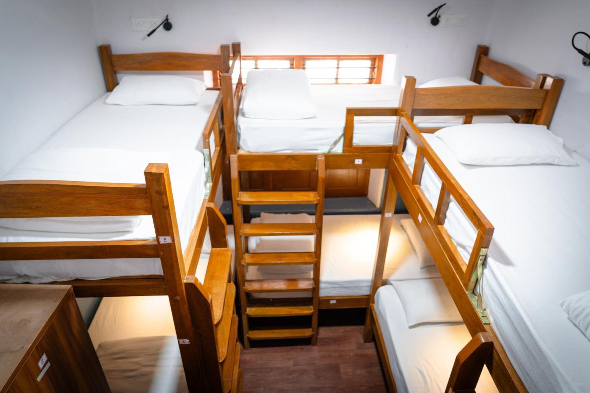 Hostel Leo Vishroam Maisúr Exteriér fotografie